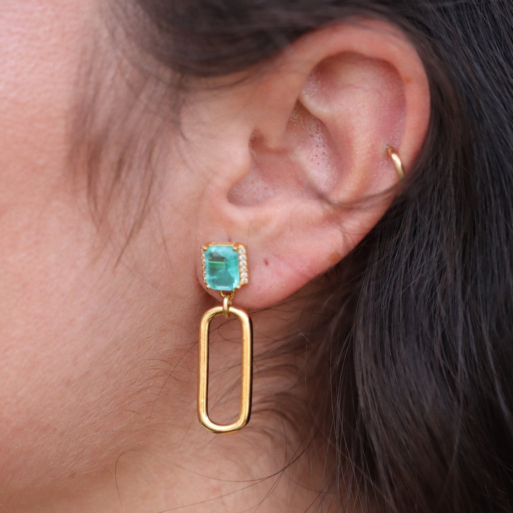 PENDIENTES HACKESCHE EN PLATA DE LEY 925 CON BAÑO DE ORO DE 18 KT Y PIEDRA VERDE