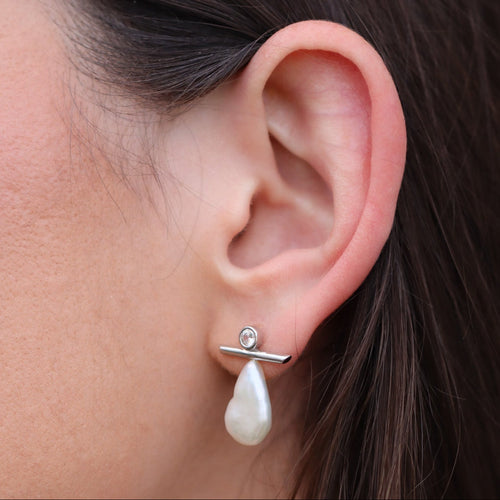 PENDIENTES BODE EN PLATA DE LEY 925 CON PERLA BARROCA NATURAL