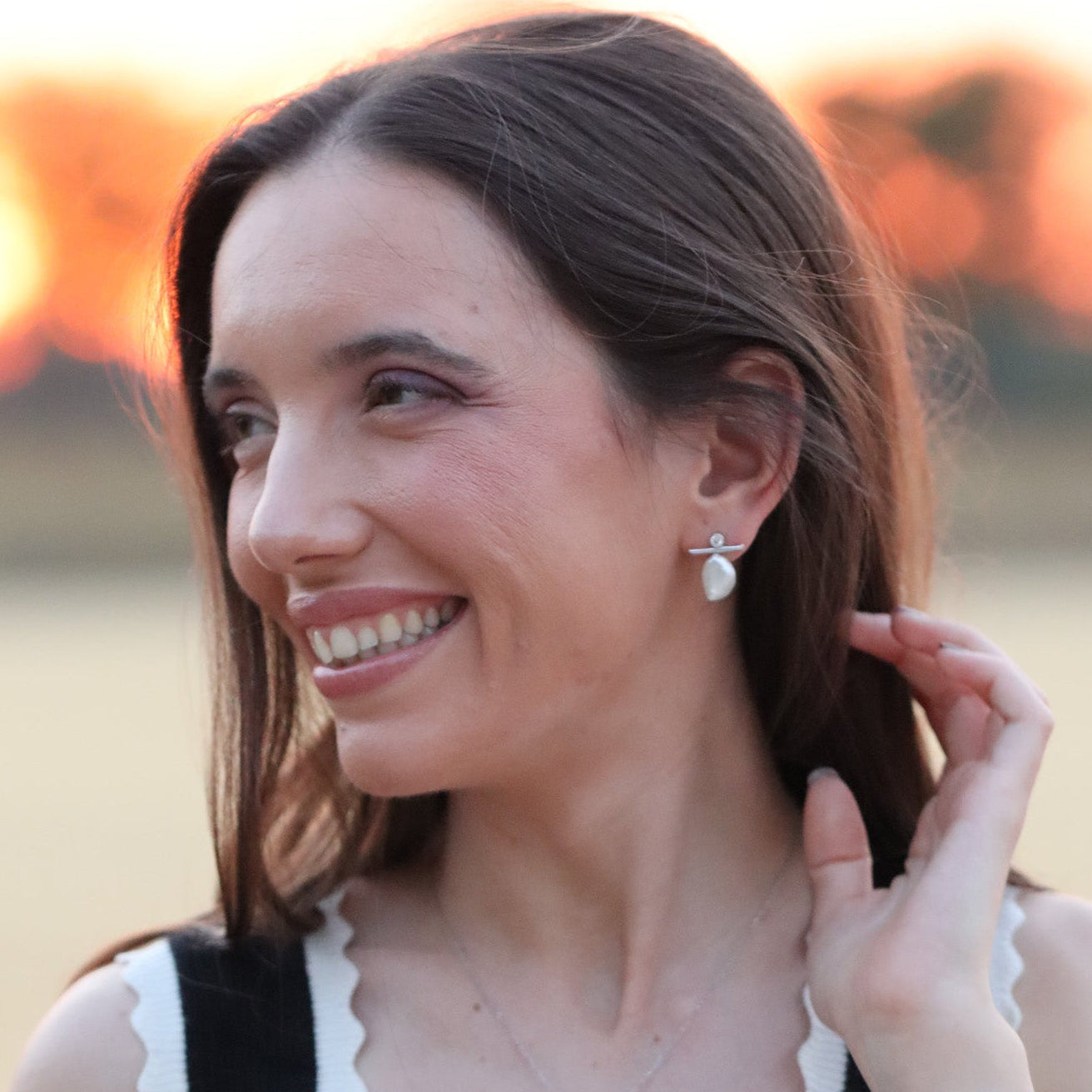 PENDIENTES BODE EN PLATA DE LEY 925 CON PERLA BARROCA NATURAL